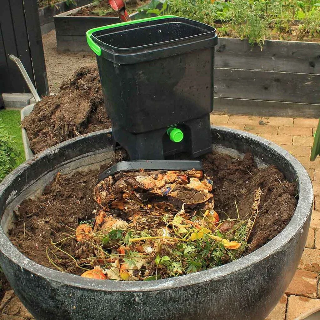Bokashi – lag naturlig gjødsel av matrester 