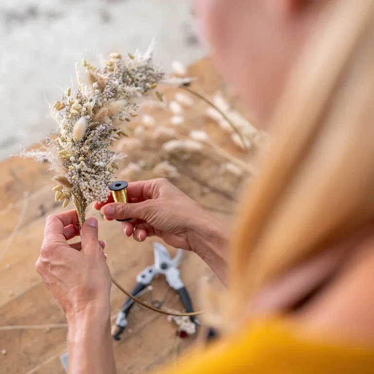 Tørk blomster – lag vakre buketter og kranser som varer 